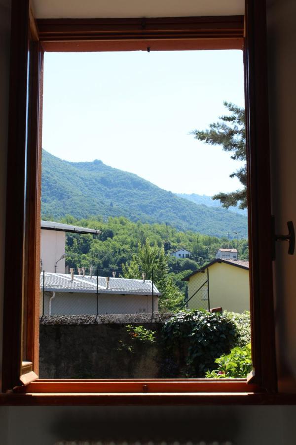 Il Giardino Dei Fiori Appartement Mandello del Lario Buitenkant foto