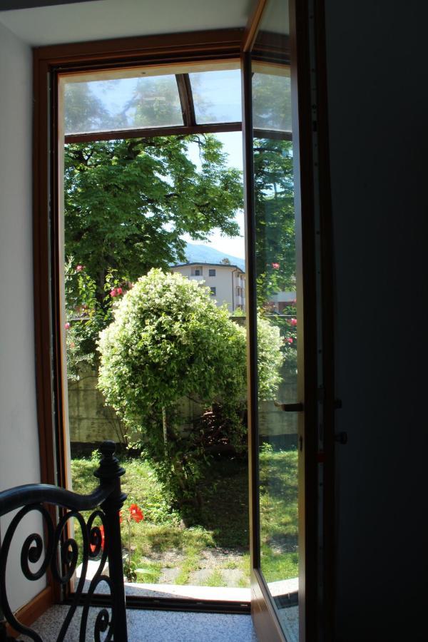 Il Giardino Dei Fiori Appartement Mandello del Lario Buitenkant foto