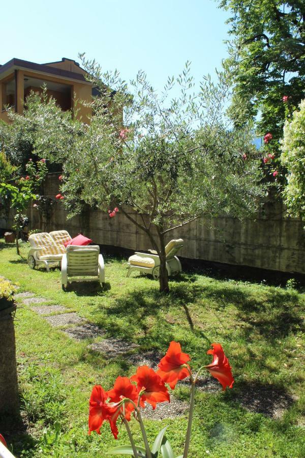 Il Giardino Dei Fiori Appartement Mandello del Lario Buitenkant foto